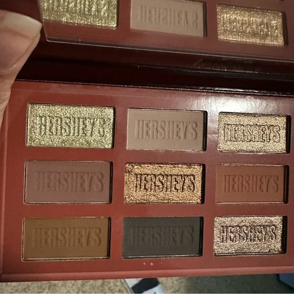 GLAMLITE Hersey’s milk chocolate palette - Picture 5 of 6